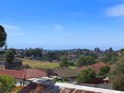 31 Lake Heights Road, Lake Heights