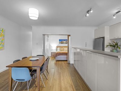 4 / 296 Newcastle Street, Perth