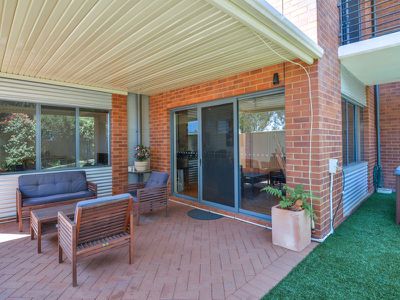 1 / 35 Premier Street, Hannans