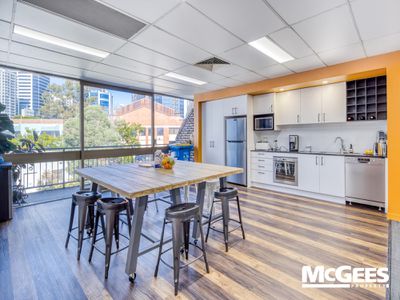 1,2 / 220 Boundary Street, Spring Hill