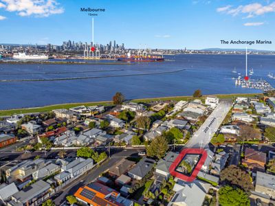 87 Dover Road, Williamstown