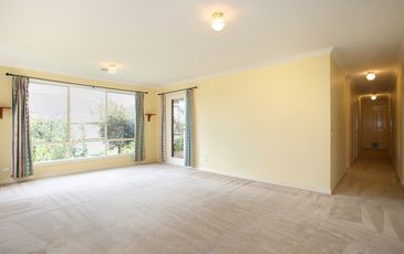 1 EDINBURGH DRIVE, Beaconsfield