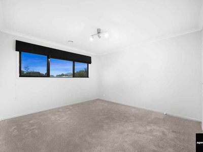 4 Tyler Crescent, Tarneit