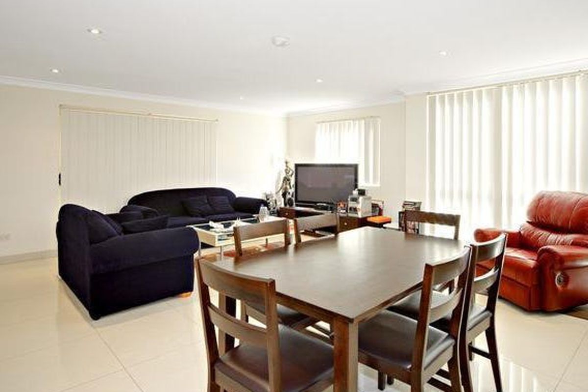 2 / 10 Napier Street, North Strathfield
