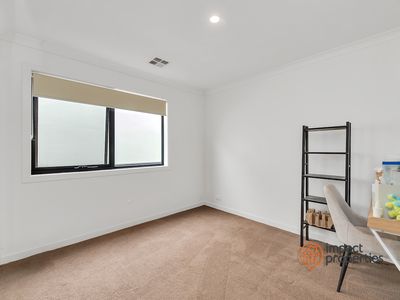 6 / 2  ROUSEABOUT STREET , Lawson