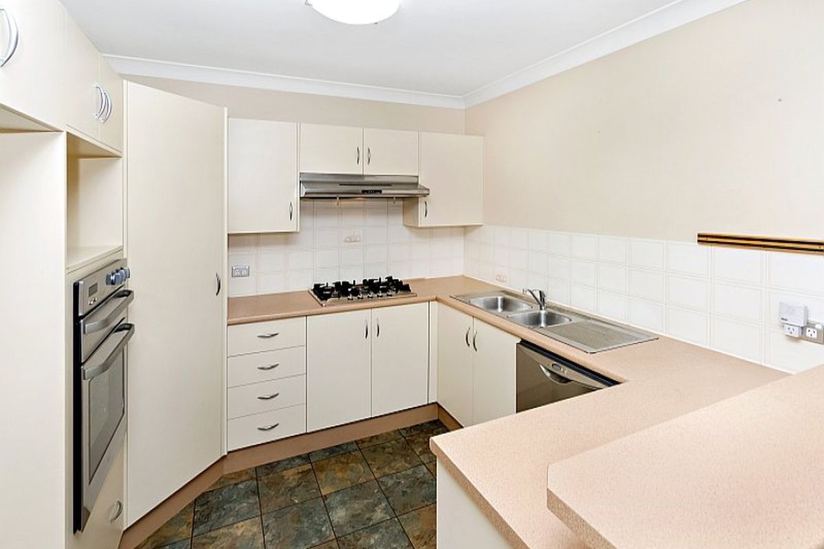 3 Wixstead Close, Point Clare