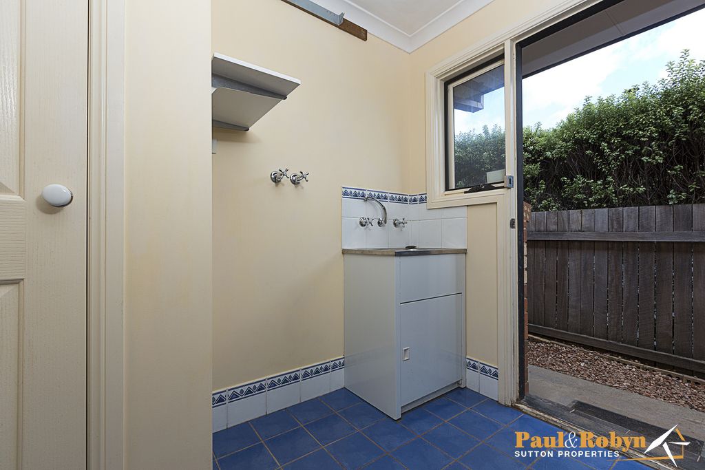 22 Dillwynia Crescent, Jerrabomberra