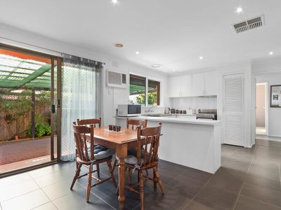 10 Durham Court, Somerville