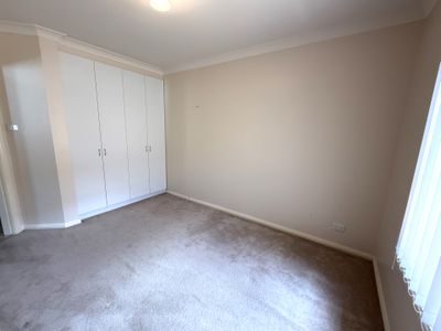 16 Dussin Street, Griffith