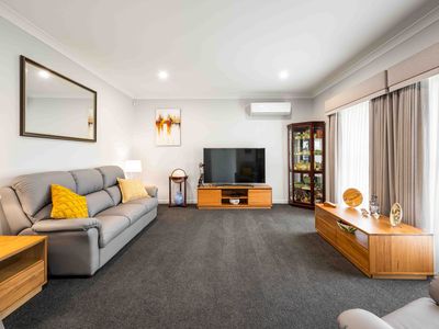 16 Mickail Court, Mount Gambier