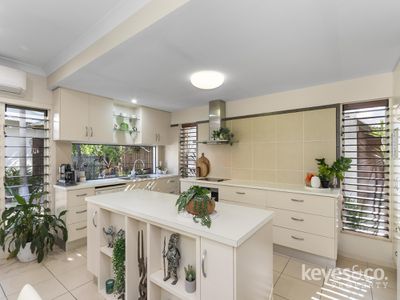 6 Coolullah Court, Annandale