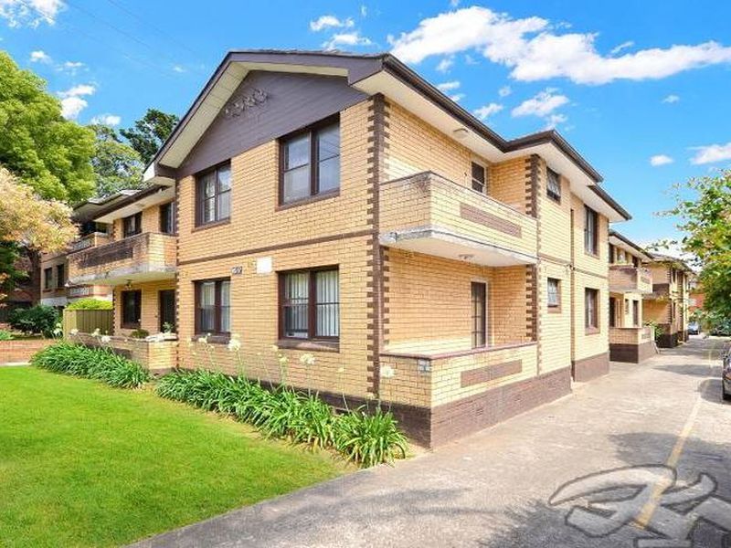 8 / 15-17 Perry Street, Campsie