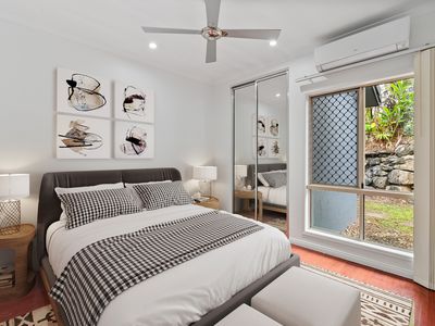 6 East Parkridge, Brinsmead