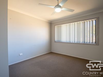 16 Marne Street, Guyra