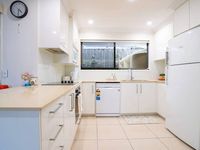 unit 18 / 22 Careel Close, Helensvale
