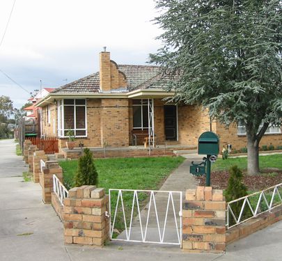 1 Government Road, Essendon