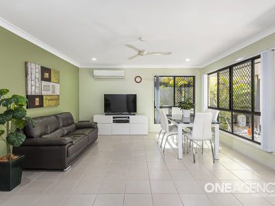 43 Flower Pl, Richlands