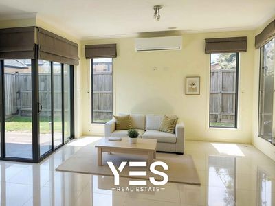 24 Sundaze Street, Clyde North