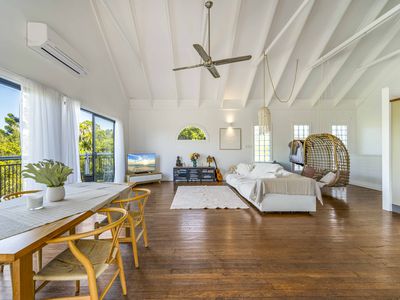 1 Tongarra Drive, Ocean Shores