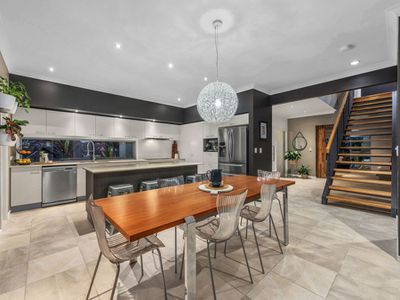 8 Margaret Crescent, Wakerley