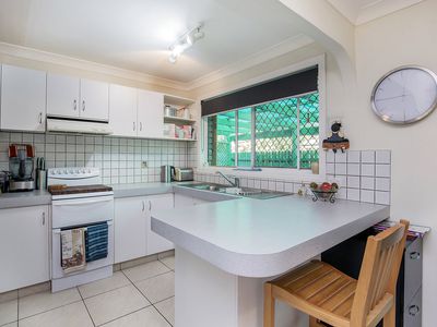 1 / 176 Oxley Drive, Coombabah