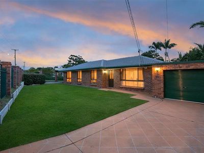 27 Passerine Drive, Rochedale South