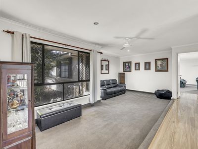 10 FARRELL DRIVE, Walloon
