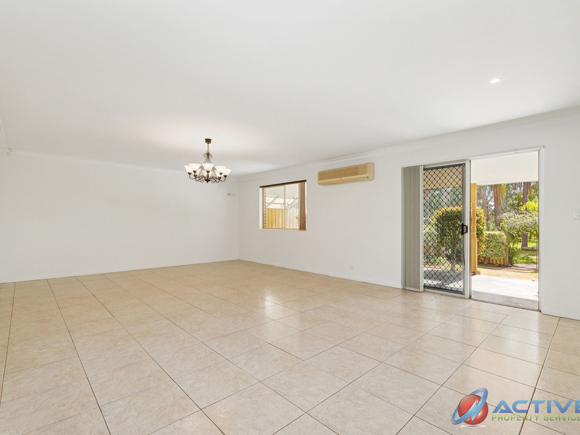 22 Coast Road, West Swan