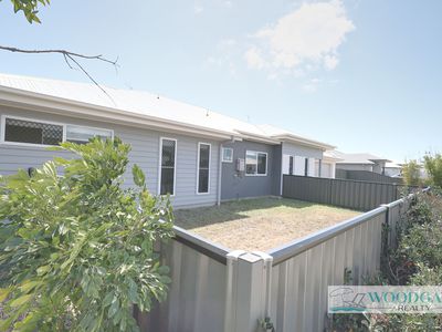 2 / 79 Frizzells Rd Woodgate, Woodgate