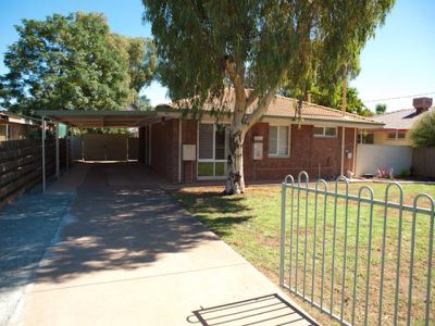 24 Kapai Place, South Kalgoorlie