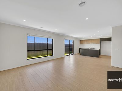 15 Cubitt Crescent, Tarneit