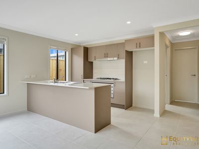 40 Mervyn Way, Mambourin