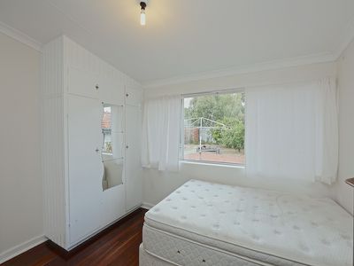8 Shearn Crescent, Doubleview