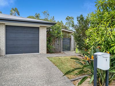 2 / 1 Xenia Street, Pimpama