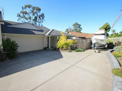33B The Fairway, Tura Beach