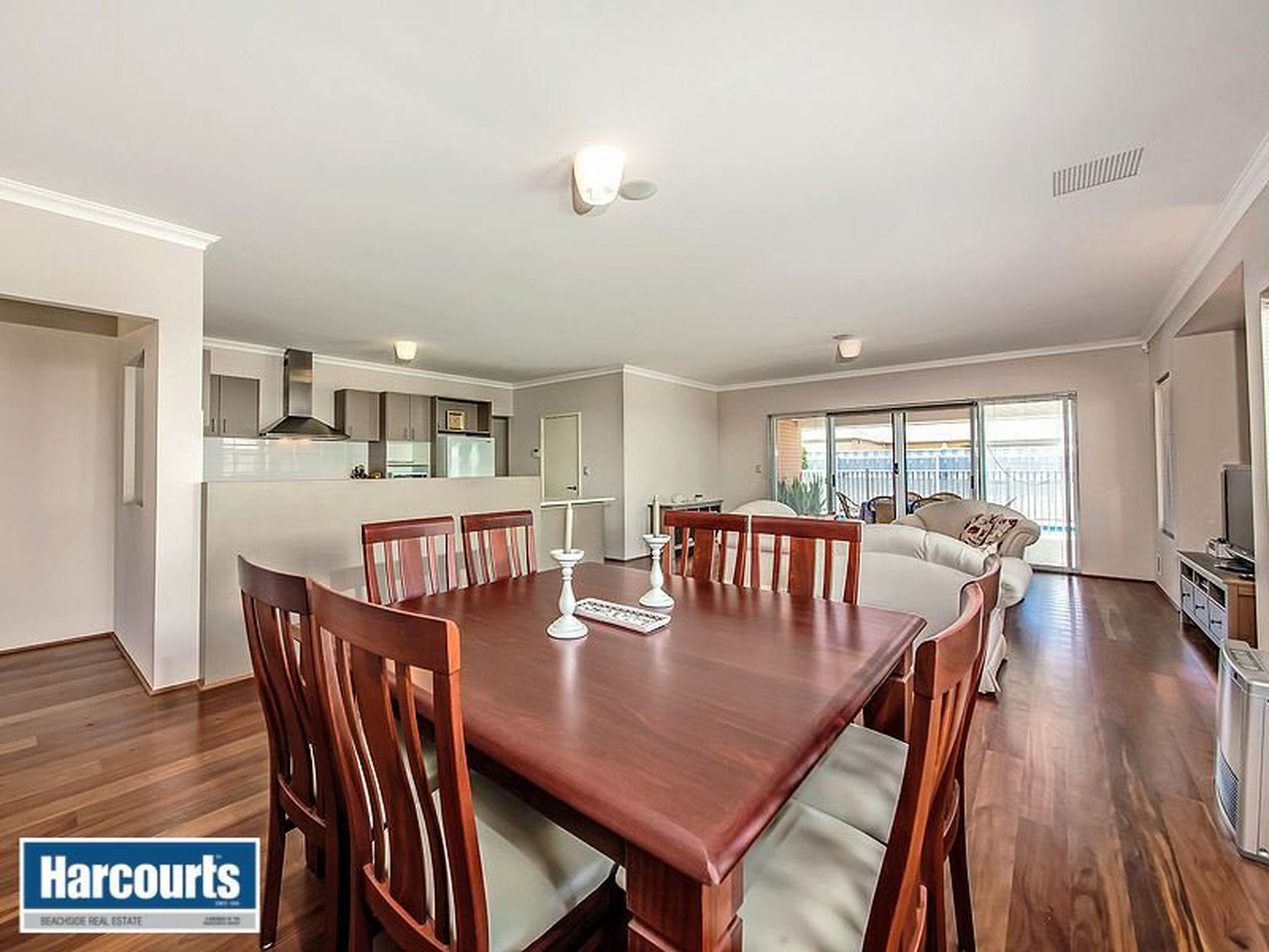 6 Jetty Loop, Yanchep