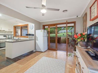 4 Poplar Grove, Langwarrin