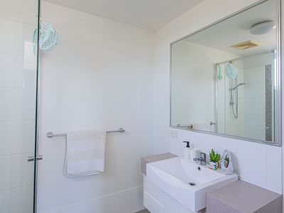 10 / 28 Goodwood Parade, Burswood