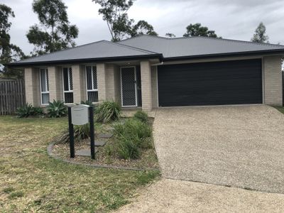 24 Goldenwood Crescent, Fernvale
