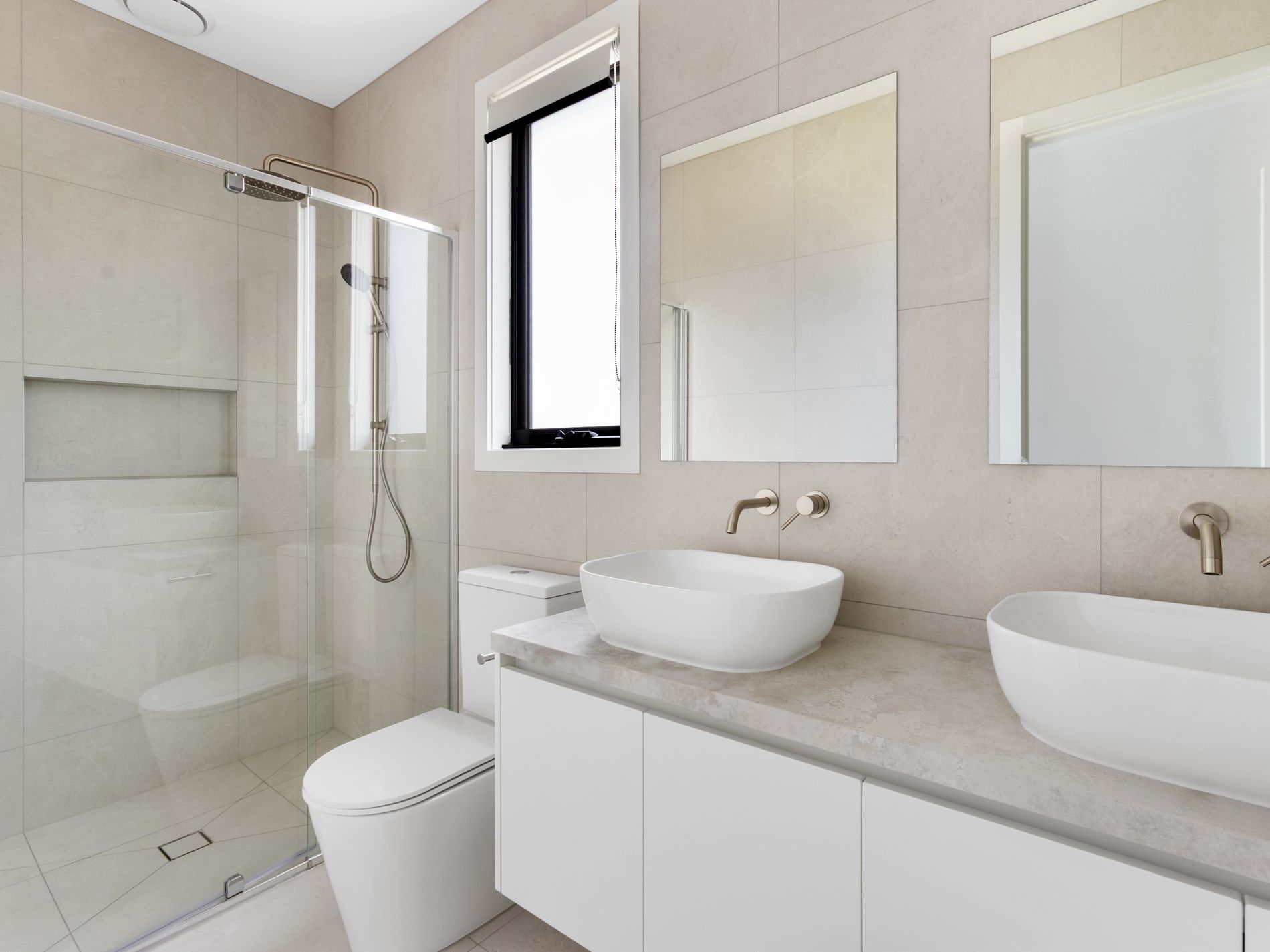 2 / 29 Hampton Parade, West Footscray