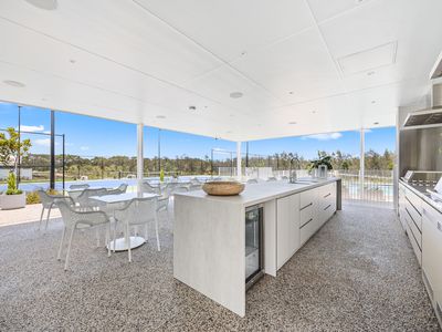 98 / 5 Serenity Drive, Eli Waters
