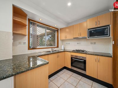 2 Albatross Avenue, Hinchinbrook