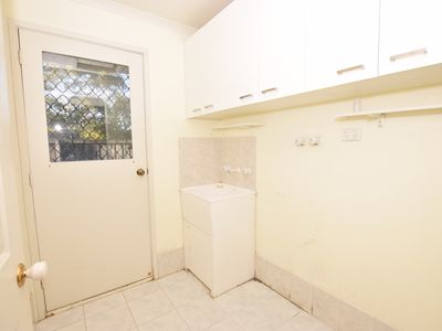 2 Macleod Way, Lynbrook