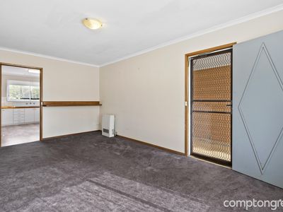3 / 8 McAdam Crescent, Colac