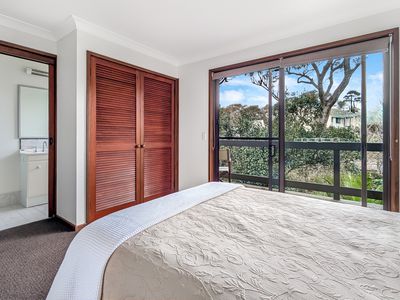 8A Noorooma Crescent, Narooma