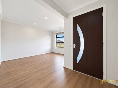 10 Prescott Road, Mambourin