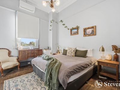 1-3 Bank Street, Avenel