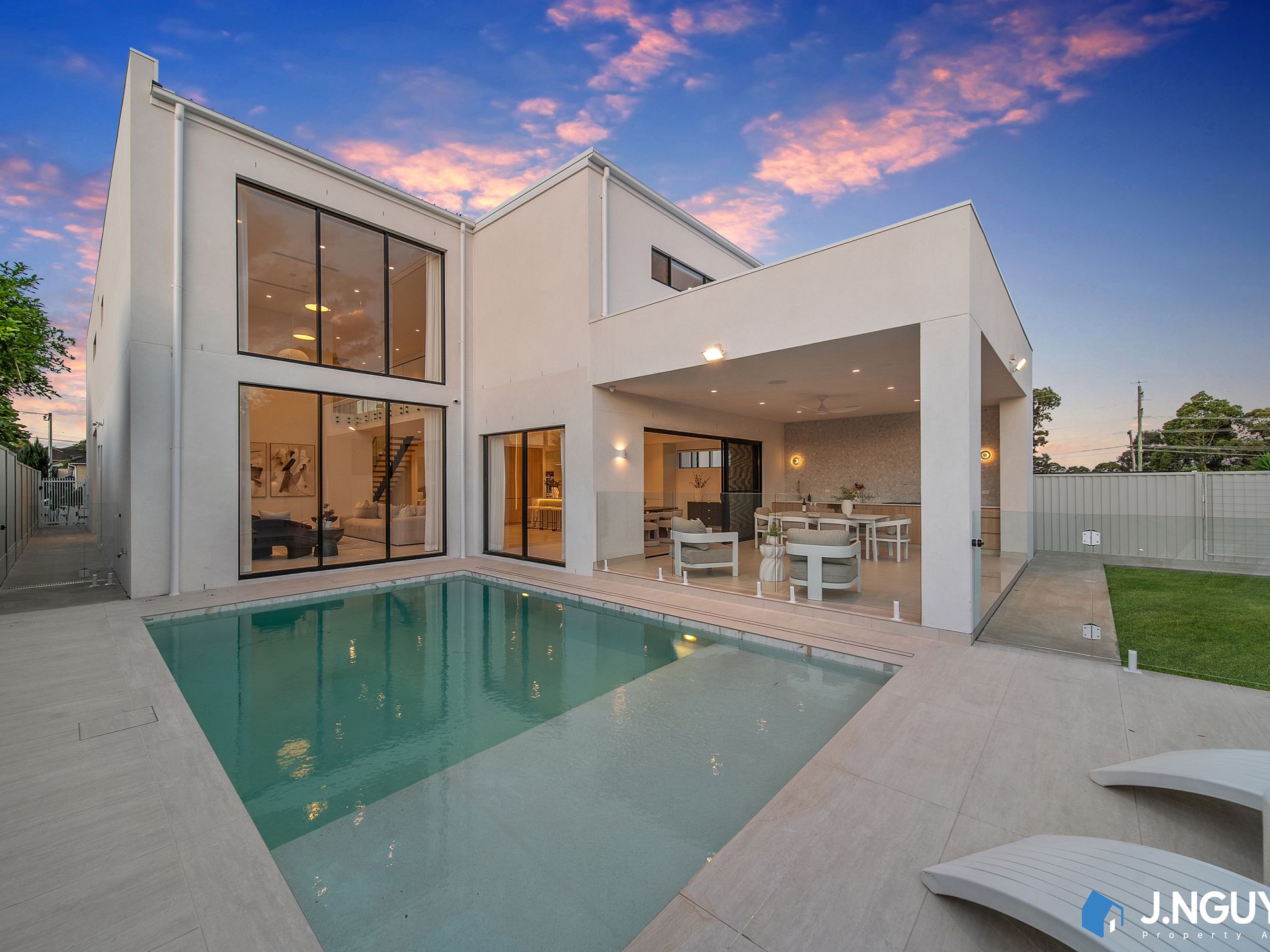 10 Benelong Avenue, Smithfield