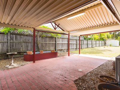 17 Rapanea Street, Moggill