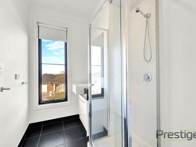 1 / 8 Mountview Drive, Diggers Rest